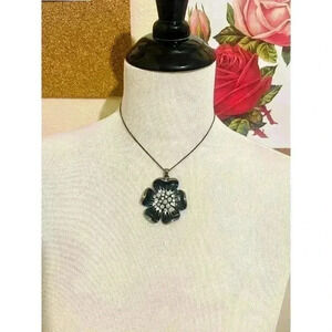 Flower Pendant Necklace